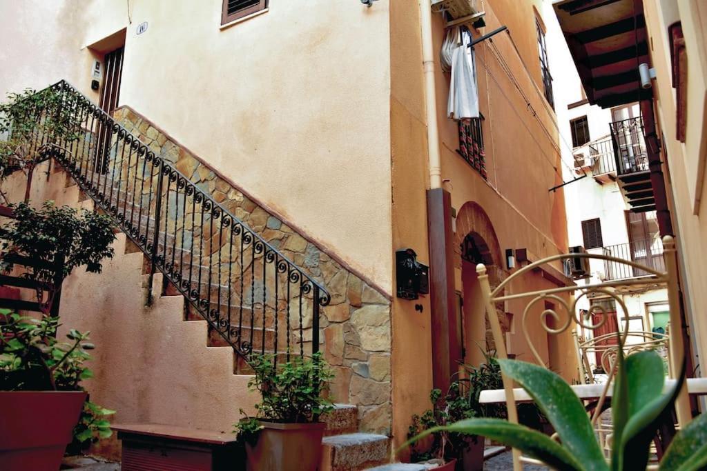 Casa Vacanze U Curtigghiu Cefalù Eksteriør billede
