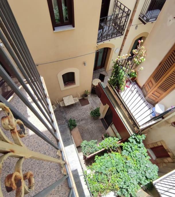 Casa Vacanze U Curtigghiu Cefalù Eksteriør billede